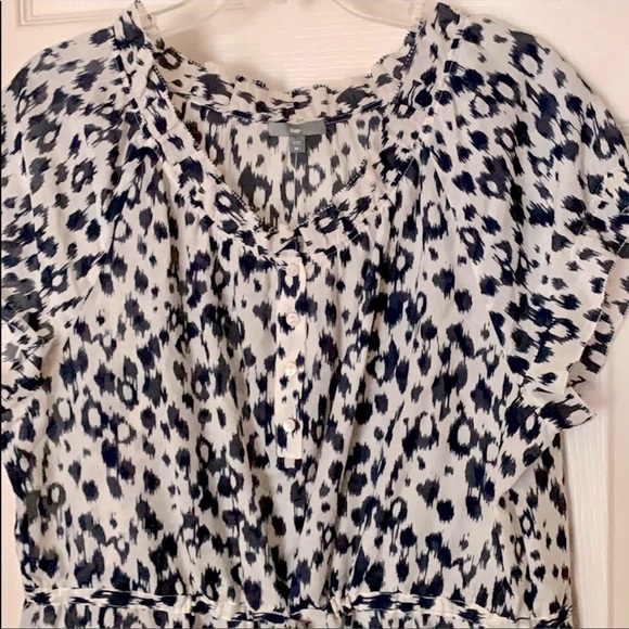 GAP ANIMAL PRINT BLOUSE - Picture 2 of 4